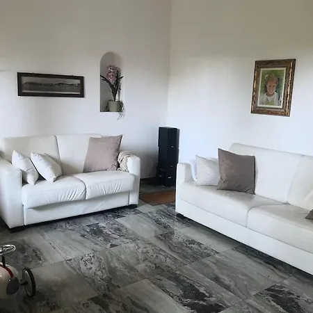La Casa In Giardino إمبيريا